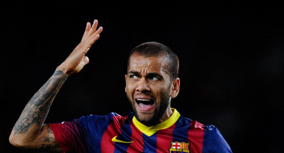 Dani Alves desmintió dejar el Barcelona para irse al PSG. (Foto: Getty Images)