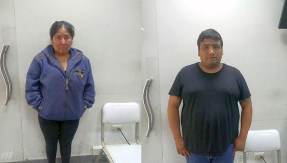 La pareja fue capturada cuando caminaba por la calle 33 de la referida urbanización. Según la policía, ambos integrarían la banda autodenominada 'Los Jeringas' (Foto: PNP)