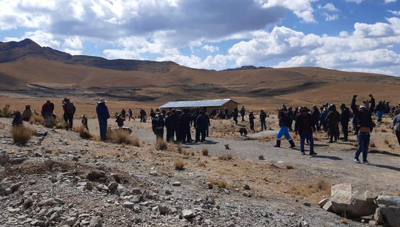 Los bloqueos en al menos nueve tramos del corredor minero impiden el envío de concentrado de cobre desde Las Bambas (Apurímac) hasta el puerto de Matarani (Arequipa).