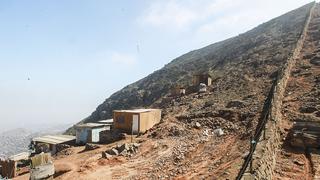Juez inspeccionó ‘muro de la vergüenza’ que separa La Molina y Villa María del Triunfo
