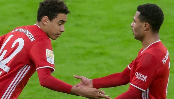 Serge Gnabry y Jamal Musiala se vacunaron para evitar sanción del Bayern Munich. (Foto: EFE)