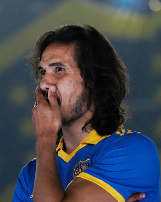 La emoción de Cavani en su presentación como nuevo jugador de Boca Juniors. (Foto: Boca Juniors)