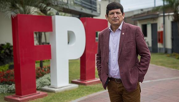 Agustín Lozano, presidente de la Federación Peruana de Fútbol