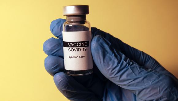 Ilustración de la vacuna COVID-19. (Unsplash)