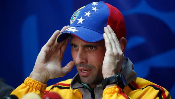 Venezuela: Capriles denuncia ataque armado en su contra