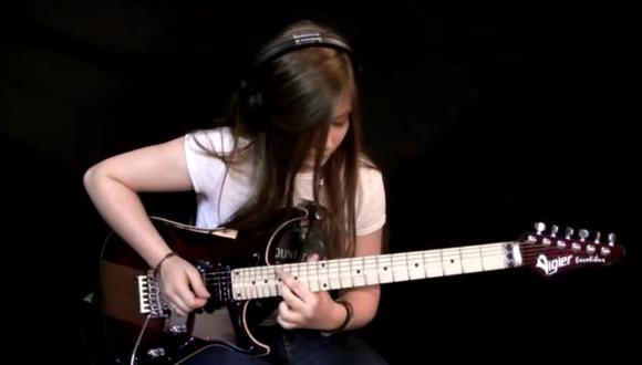 YouTube: tiene 15 años y ya es una genio con la guitarra