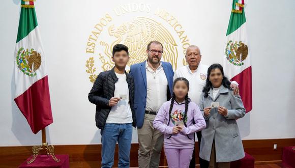 El Instituto Nacional de Migración de México entregó documentos migratorios a Lilian Paredes y a sus hijos. (INM).