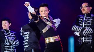 Las excéntricas fiestas empresariales de Jack Ma, el fundador de Alibaba y el hombre más rico de Asia