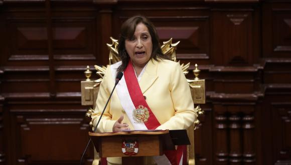 Dina Boluarte juró como presidenta del Perú en reemplazo del vacado Pedro Castillo el pasado 7 de diciembre | Fotos Britanie Arroyo. / @photo.gec