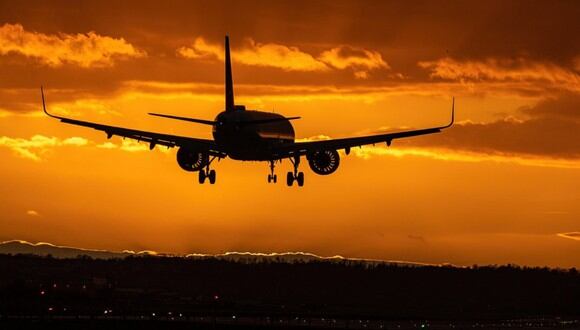¿Viaje en el tiempo? Avión despega el 1 de enero de 2023 y aterriza el 31 de diciembre de 2022. (Foto: Referencial / Pixabay)