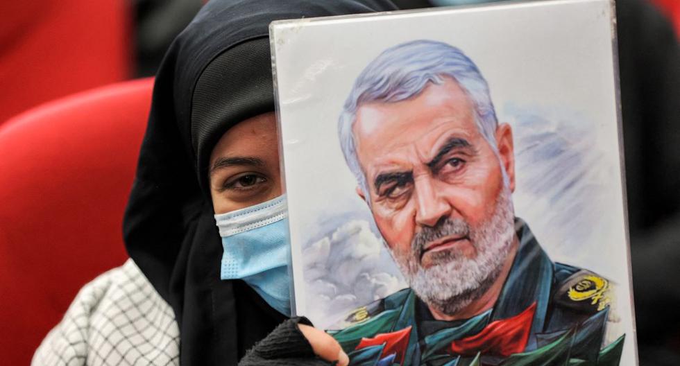 Un 3 de enero del 2020, Estados Unidos -en conjunto con la Mossad- mató al general iraní Qasem Soleimani, en un ataque con drones en el aeropuerto de Bagdad. (ANWAR AMRO / AFP).