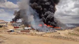 Ayacucho: incendio arrasa campamento minero tras actos vandálicos de manifestantes | VIDEO