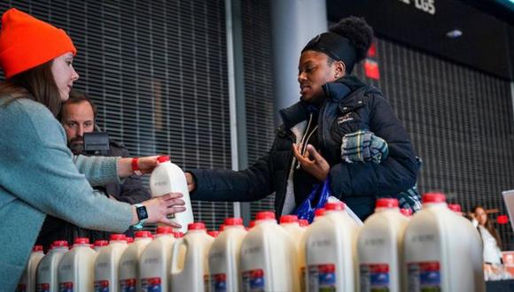 Los bancos de alimentación se han convertido en una opción para las personas que sufren privación de alimentos. (Foto: Getty)