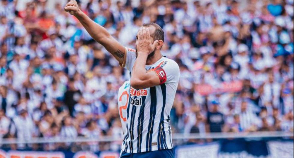 Hernán Barcos celebró su primer gol en el 2024 con Alianza Lima. (Foto: Club Alianza Lima)