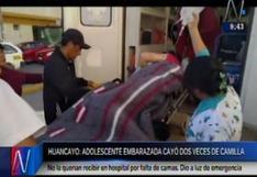 Perú: adolescente embarazada cayó dos veces de camilla