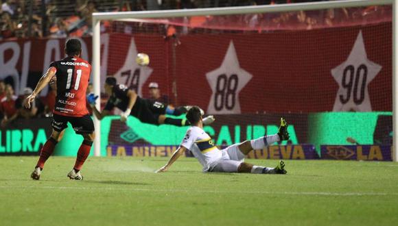 Maxi Rodríguez marcó el 1-0 para Newells sobre Boca Juniors en la Superliga Argentina. (Foto: Captura).