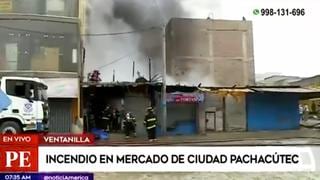 Ventanilla: doce unidades de bomberos controlan incendio en mercado “Villa Pachacútec” | VIDEO