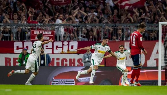 Bayern Múnich perdió 3-0 ante Monchengladbach en la Bundesliga. El colombiano James Rodríguez fue titular. (Foto: AFP).