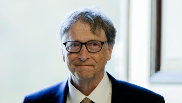 En esta foto de archivo del martes 16 de octubre de 2018, Bill Gates, ex CEO y cofundador de Microsoft Corporation, llega a una reunión en Berlín. (AP Foto/Markus Schreiber, Archivo).