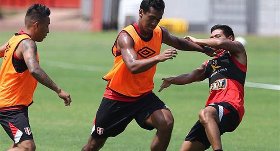 Renato Tapia, volante de la Selección Peruana, se refirió a la posibilidad de que el técnico Ricardo Gareca lo pruebe de defensa central ante Uruguay. (Foto: FPF)