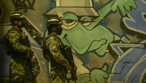 Imagen referencial de miembros de la policía militar en Bogotá, el 12 de enero de 2021. (Juan BARRETO / AFP).