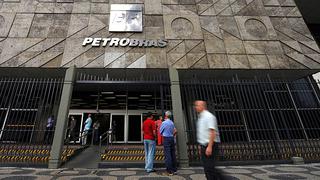 Moody's degradó la nota de Petrobras a nivel "basura"