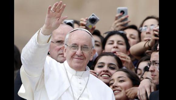 Papa ve con "optimismo y entusiasmo" próximo fallo en La Haya
