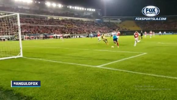 Teófilo Gutierrez anotó el 1-0 en el Santa Fe vs. Junior por la semifinal de la Copa Sudamericana. El duelo se desarrolló en 'El Campín' de Bogotá (Foto: captura de pantalla)