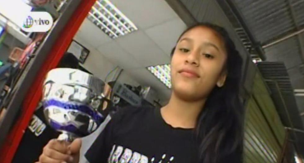 Niña peruana de 13 años es una campeona de las navajas. (Foto: Captura)