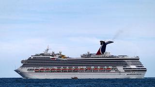 Buscan a un hombre que saltó al mar desde un crucero de Carnival Cruise en Florida
