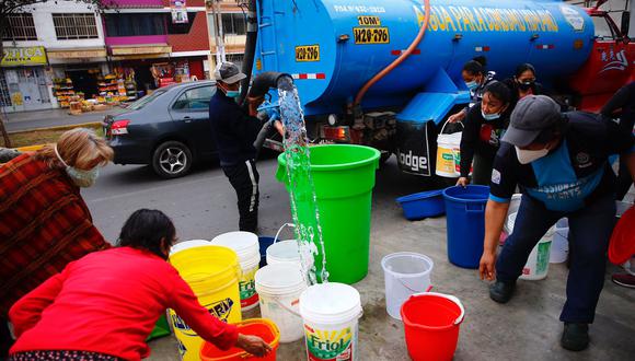 Los vecinos de SJL esperan no volver a pasar estas penurias para obtener agua potable por desperfectos. (Foto: GEC)