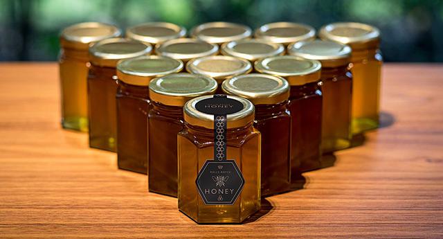La compañía de autos de lujo ha encontrado en la miel una manera muy dulce de reafirmar su compromiso con el medio ambiente. (Fotos: Rolls-Royce).