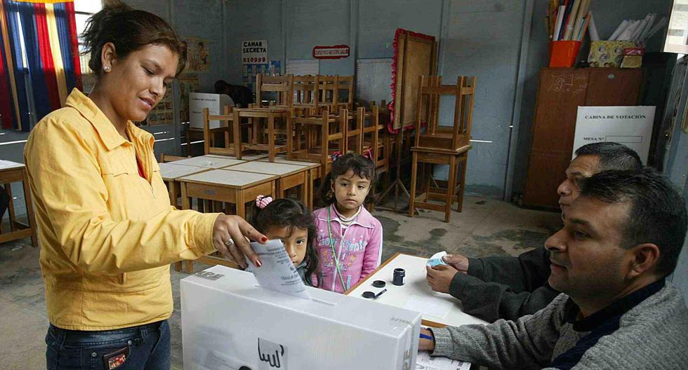 ONPE determinó el orden de las cédulas de votación para el 7 de octubre. (Foto: Andina)