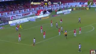 Chivas vs. Veracruz: Gallese sufrió un espectacular 'sombrerito' para el 2-0 del 'Rebaño Sagrado' | VIDEO