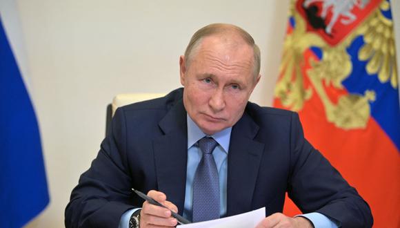 Vladimir Putin decreta una semana no laborable para intentar frenar los contagios y muertes por coronavirus en Rusia. (ALEXEY DRUZHININ / SPUTNIK / AFP).