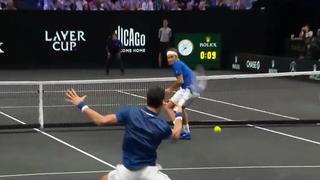 YouTube: Djokovic golpea a Federer con un pelotazo y ambos terminaron riendo | VIDEO