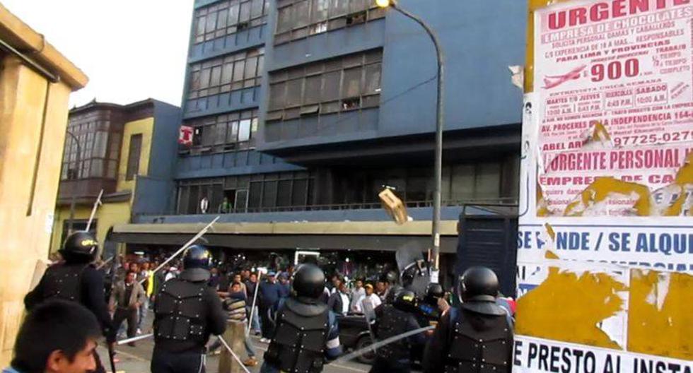 Seis inspectores de la Municipalidad de Lima resultaron heridos. (Foto: Andina)