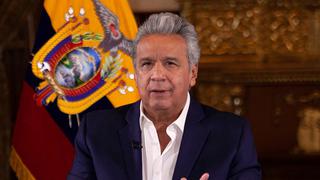 El presidente de Ecuador defiende vacunación contra el coronavirus a su círculo tras escándalo