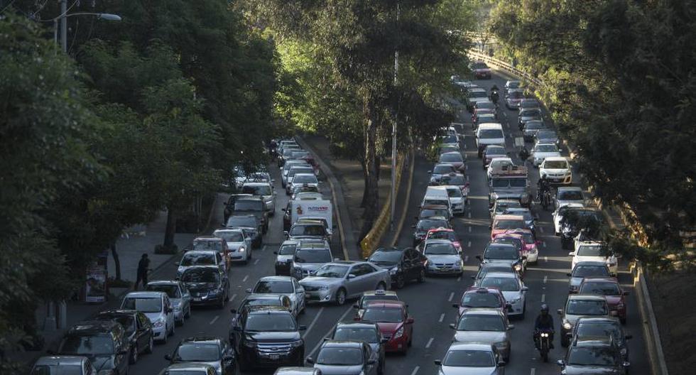 Los automóviles son parte importante de la contaminación acústica de las ciudades (Foto: Getty Images)
