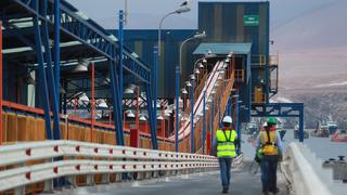 Economía peruana habría crecido 2,4% en enero por construcción e inversión pública, según sondeo de Reuters