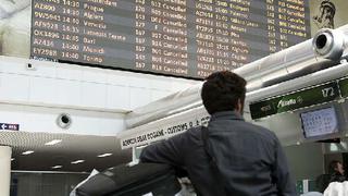 Aerolínea Alitalia recibe ayuda del gobierno y evita la quiebra