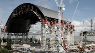 Enorme proyecto sellará reactor nuclear averiado en Chernobyl
