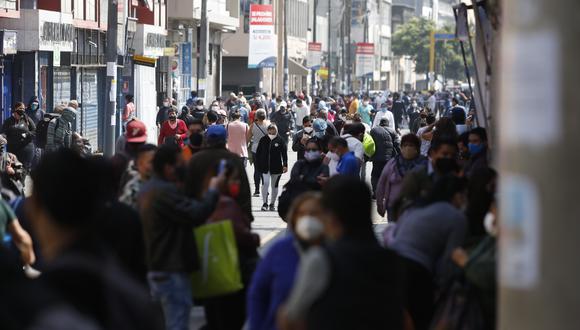 La cantidad de casos confirmados aumentó este martes. (Foto: Violeta Ayasta/GEC)