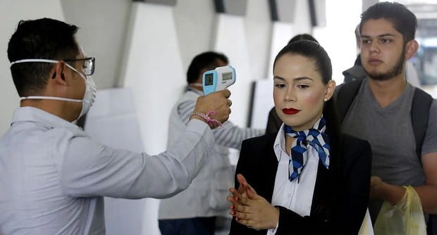 De acuerdo con la OMS, la fase dos de la pandemia global consiste en identificar a aquellas personas que traen esta infección importada desde el extranjero y lograr una contención adecuada (Foto: AFP)