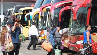 Yerbateros: buses no salen por bloqueo en La Oroya