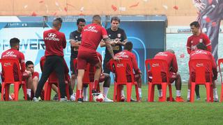 Selección peruana entrenó pensando en el duelo contra Chile