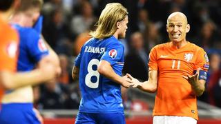 Holanda perdió 1-0 con Islandia y tambalea hacia Eurocopa 2016