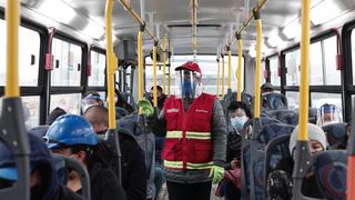 Desde el lunes 27 multarán con S/430 a conductores y cobradores que permitan abordar a pasajeros sin protector facial