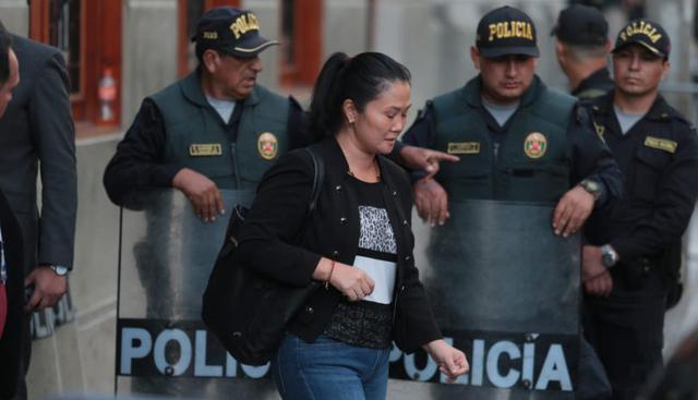 La jornada en el marco de la audiencia judicial por el pedido de prisión preventiva contra Keiko Fujimori y otras diez personas. Van seis días de evaluación. (Foto: Hugo Pérez / El Comercio)