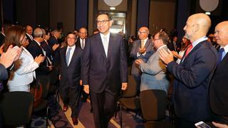 Martín Vizcarra con buen pie: empieza con 57% de aprobación